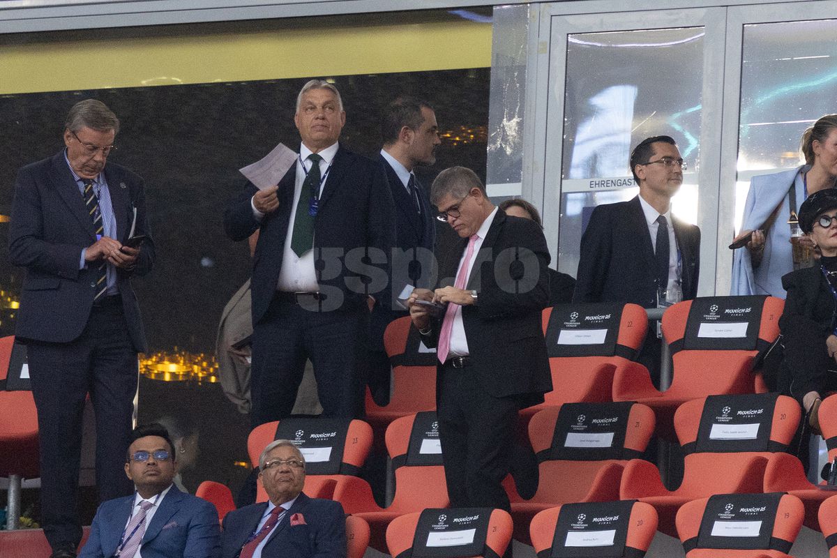 Politică și delicatese » Nu știau că sunt filmați: plecăciuni pe Allianz Arena, cu Viktor Orban și Salt Bae în rol principal. Răzvan Burleanu, neimpresionat