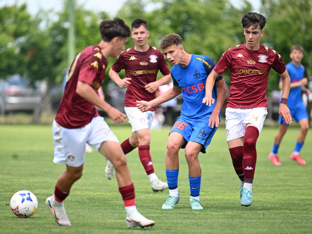 Rapid este noua campioană a Ligii Elitelor U16 după ce a învins FCSB în finala campionatului