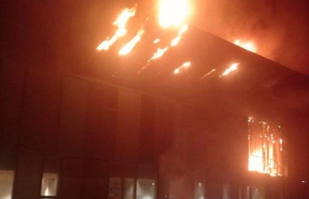 Incendiu la baza de antrenament a Fiorentinei » Patru jucători au fost transportați la spital