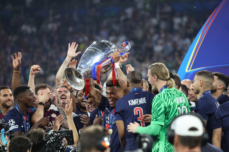 Imagini de la finalul partidei PSG - Inter Milano 5-0 FOTO: Ionuţ Iordache (GSP)