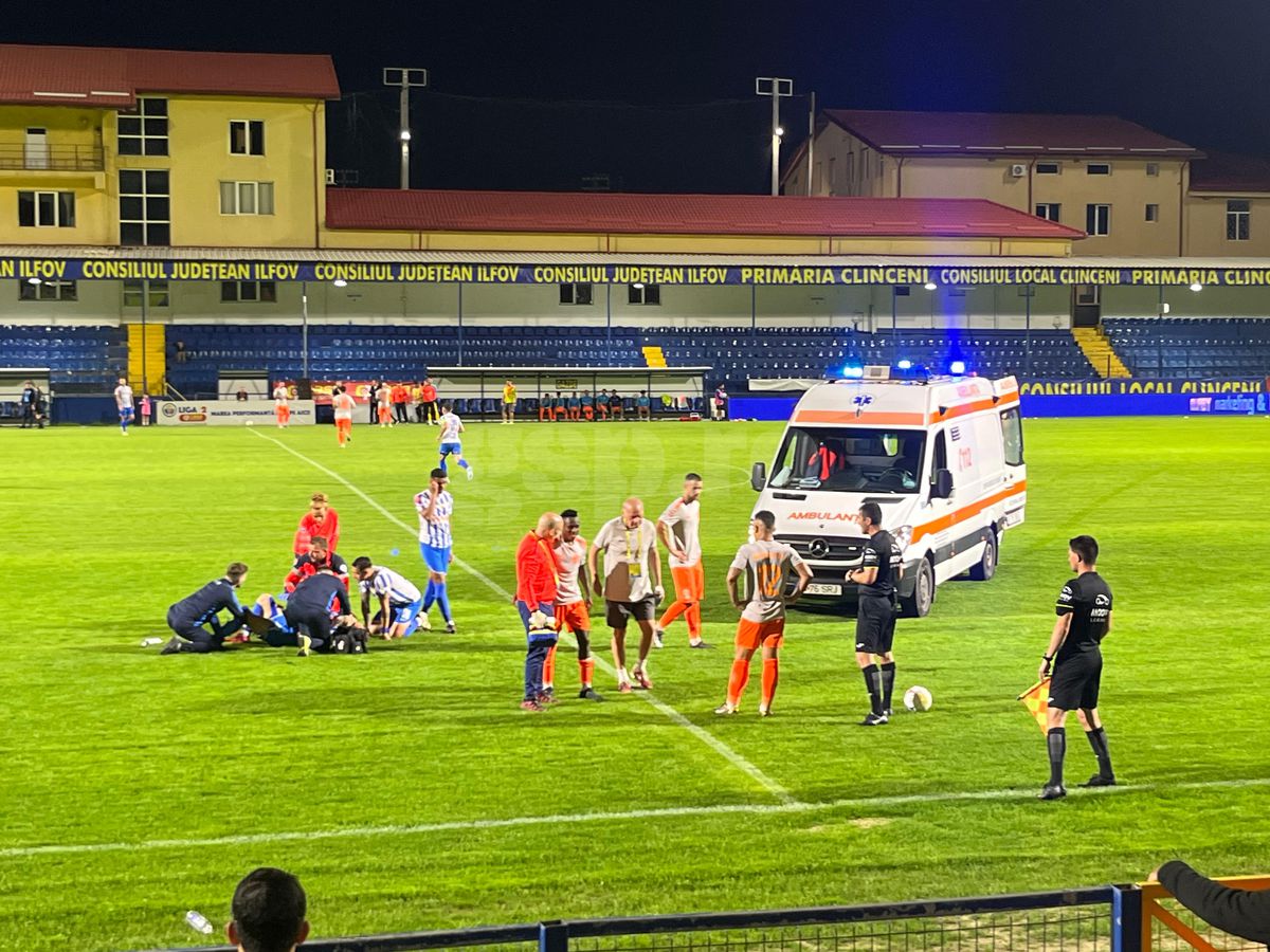 Accidentare horror la Metaloglobus - Poli Iași! Jucătorul a fost transportat cu ambulanța la spital