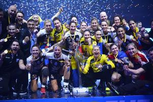 Ce fac astăzi handbalistele care aduceau trofeul Ligii Campionilor în 2016 » Cinci încă sunt în activitate