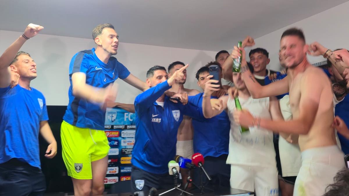 Povestea emoționantă a lui Florin Pîrvu: a promovat la fix doi ani după ce a trecut printr-o dramă » „Îi mulțumesc soției mele, care de sus mă susține și mă veghează” + Încă poartă verigheta!