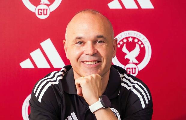 Andres Iniesta a semnat și va antrena prima echipă din carieră!