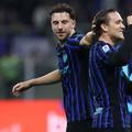 Carlos Augusto sărbătorește alături de Piotr Zielinski un gol marcat de Inter / Foto: GettyImages