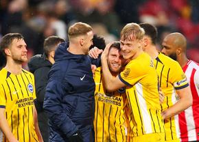 Recordmanul de meciuri în Premier League și-a anunțat retragerea din fotbal