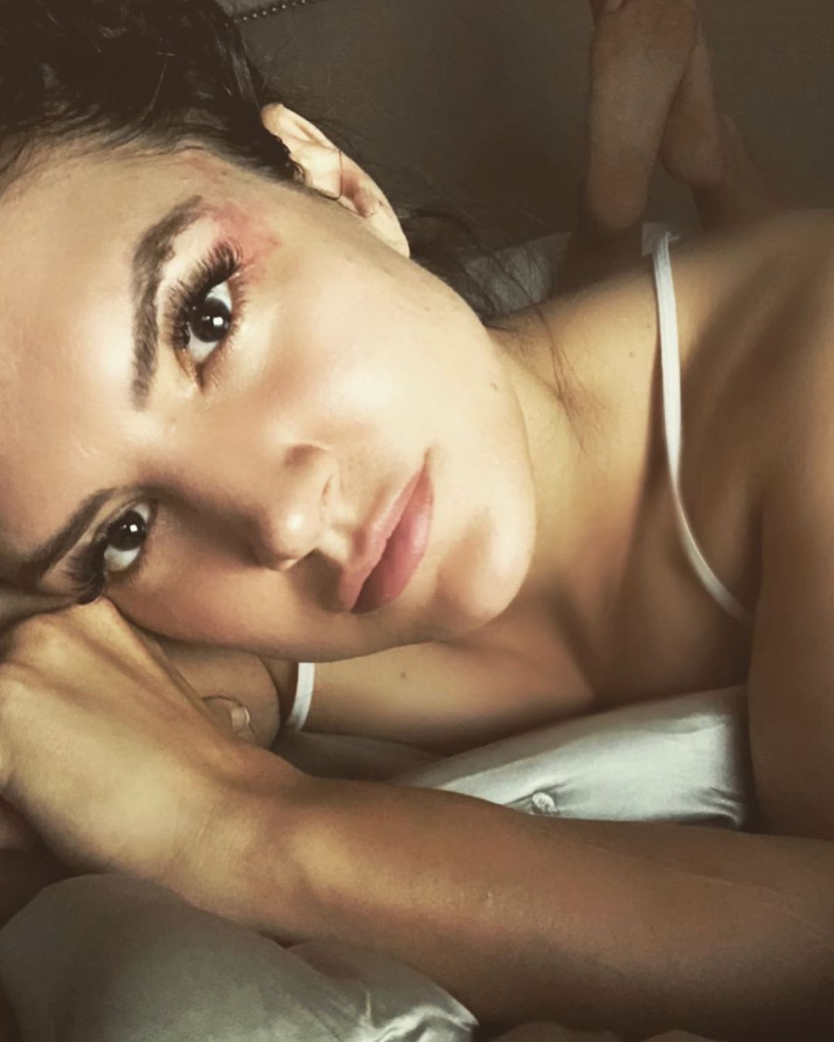 FOTO O luptătoare MMA a pozat complet goală, dar Instagram i-a șters imaginea! Starul s-a înfuriat: „Unde e libertatea de exprimare?!”