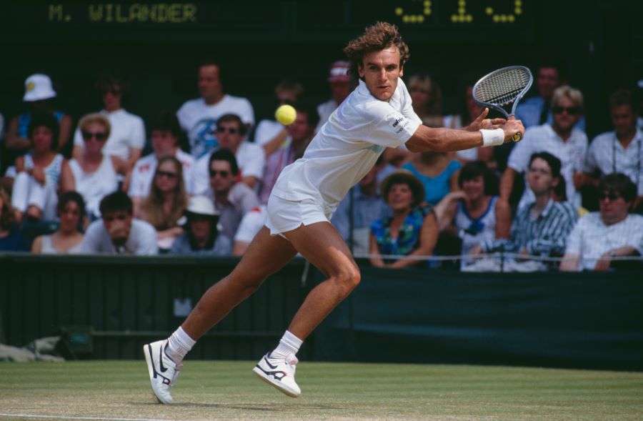 Mats Wilander pe iarba de la Wimbledon FOTO Guliver/GettyImages