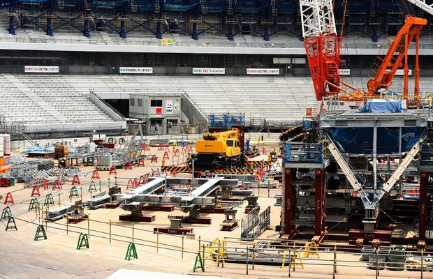 România a construit un sfert de patinoar în 7 ani, dar promite investiții fără număr! Guvernul României anunță sute de proiecte de infrastructură sportivă, de peste 12 miliarde de lei