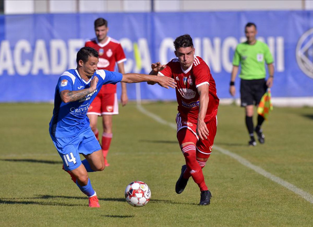 CLINCENI - SEPSI 1-0 // Ilie Poenaru, după încă o victorie cu Clinceni: „Bem o bere, ne bucurăm în seara asta și după ne pregătim de Dinamo”