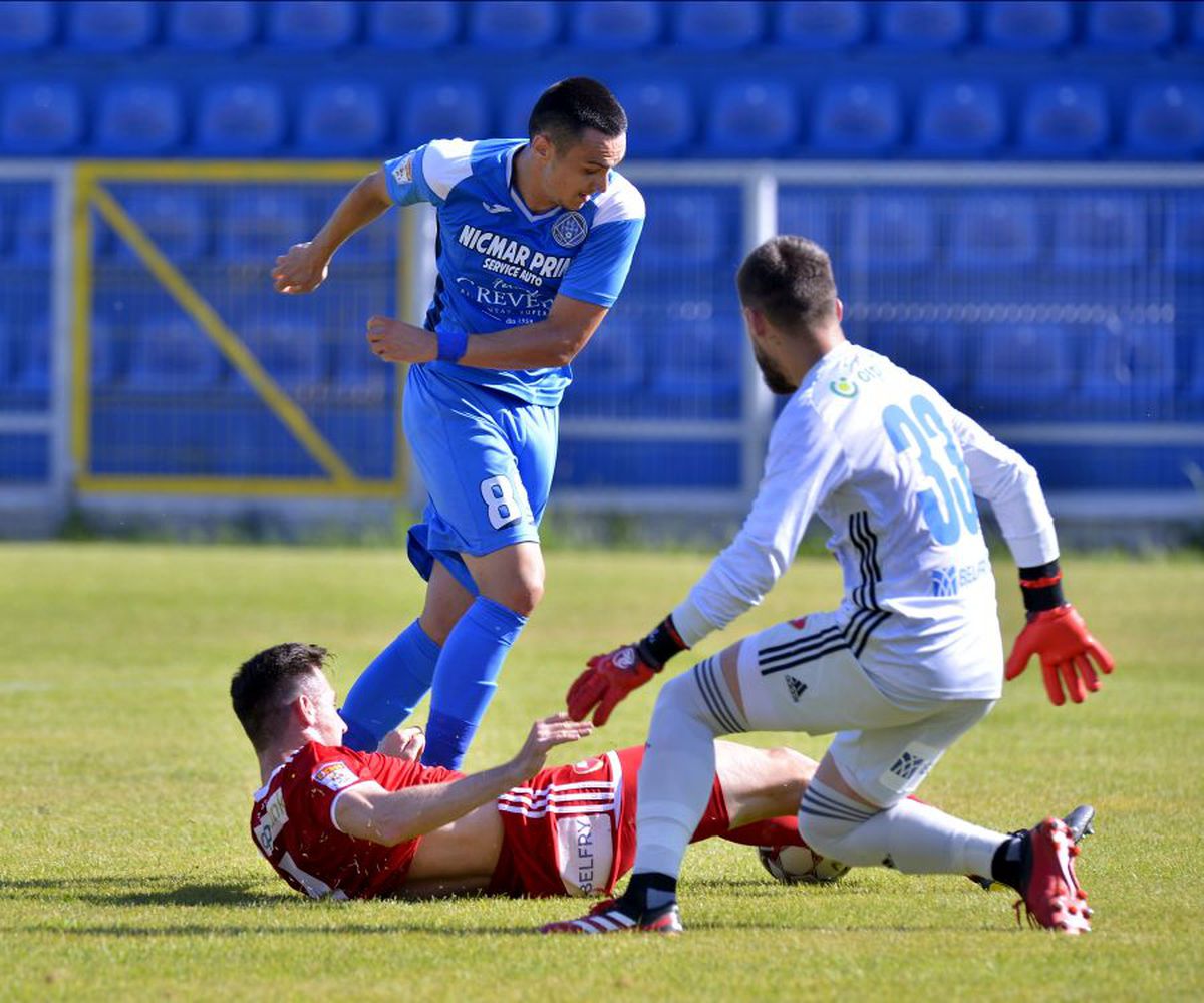 CLINCENI - SEPSI 1-0 // Ilie Poenaru, după încă o victorie cu Clinceni: „Bem o bere, ne bucurăm în seara asta și după ne pregătim de Dinamo”
