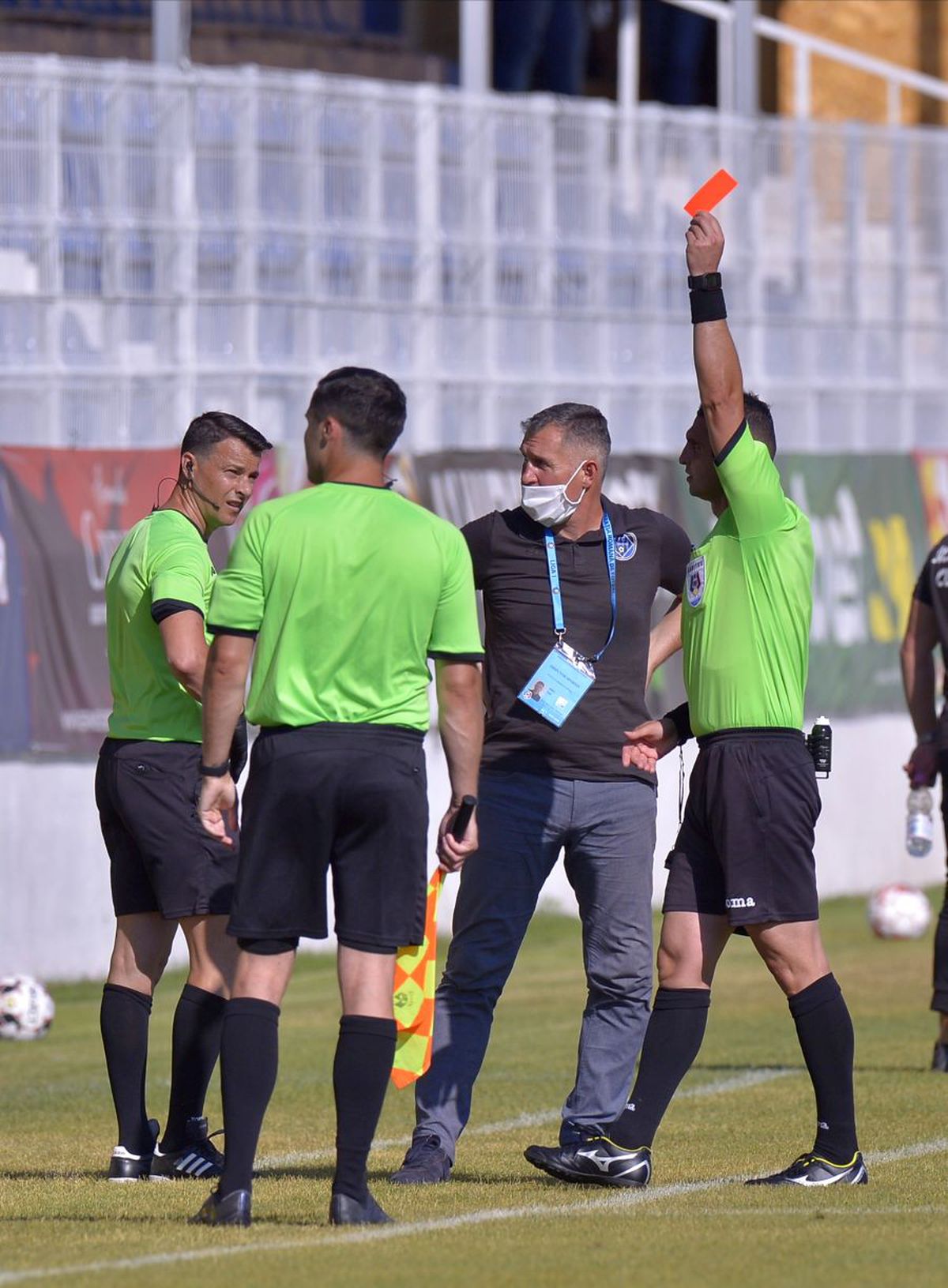 CLINCENI - SEPSI 1-0 // Ilie Poenaru, după încă o victorie cu Clinceni: „Bem o bere, ne bucurăm în seara asta și după ne pregătim de Dinamo”