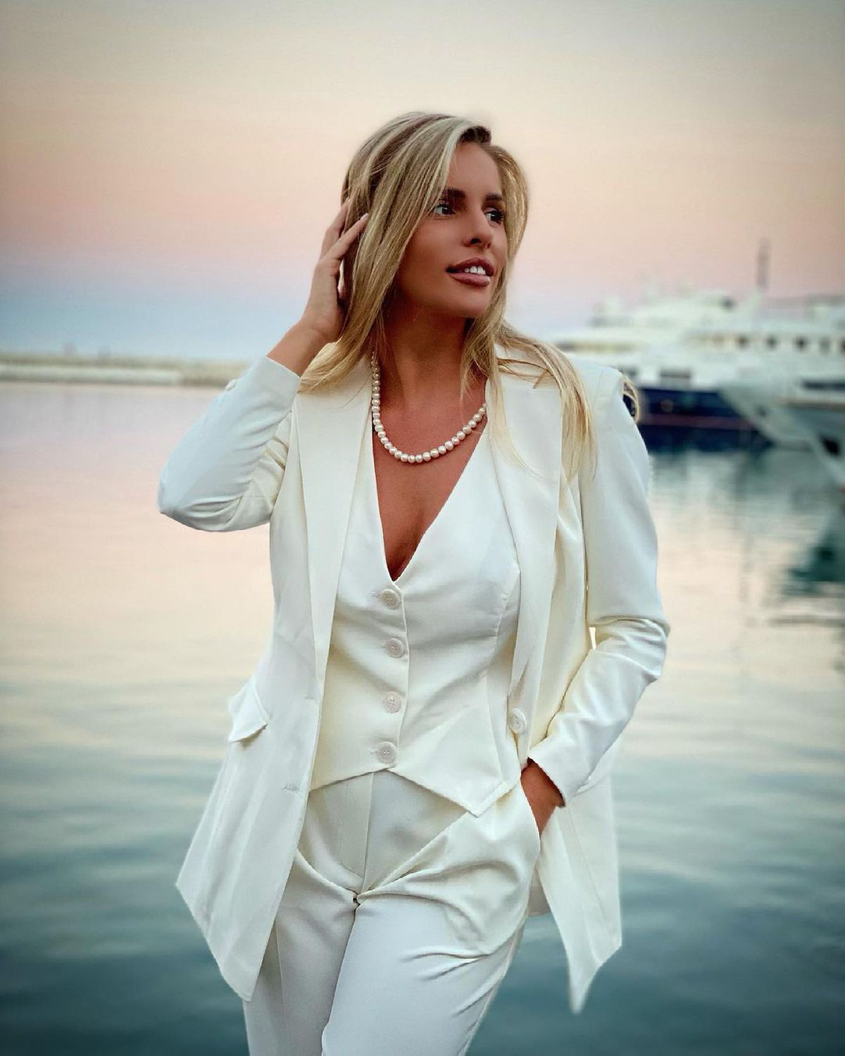 Ce cadou imens i-ar fi făcut Laurențiu Reghecampf fostei asistente TV Florentina Raiciu: „E în Dorobanți”