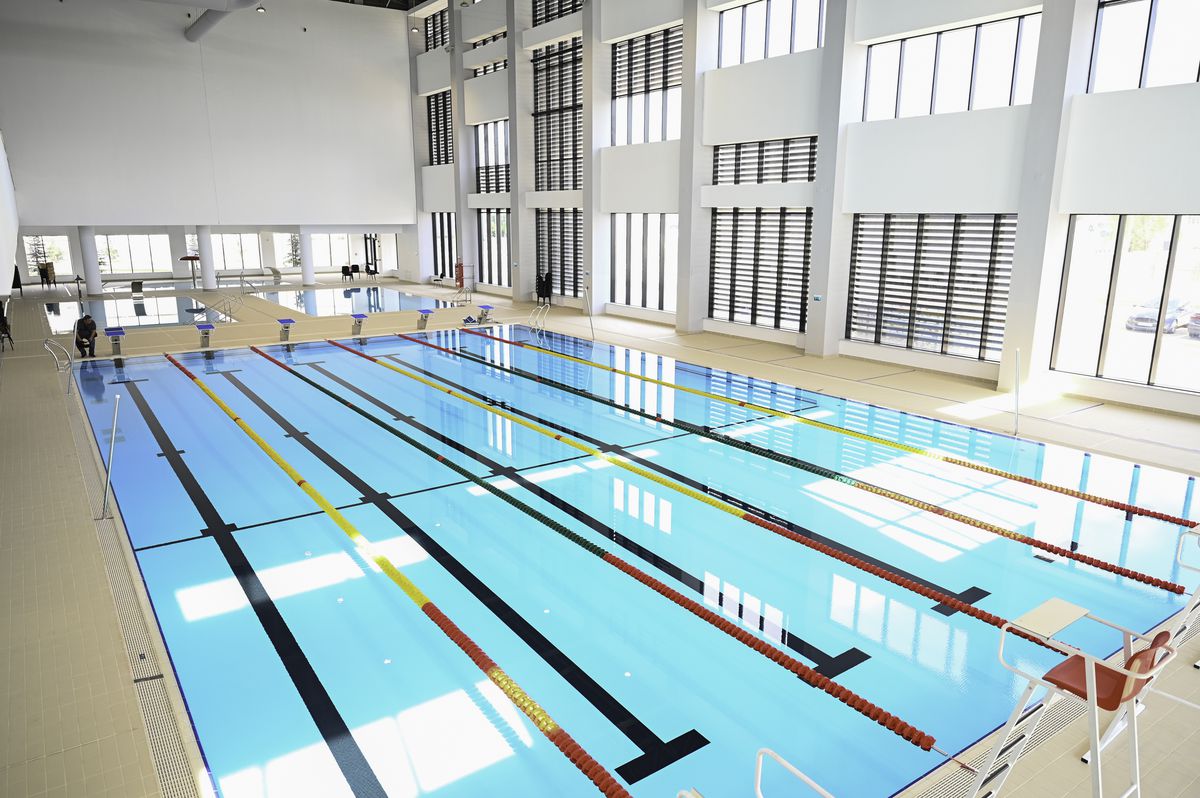 La 13 ani a bătut recordul Dianei Mocanu, acum are planuri mari la Europenele de juniori: „La 05:30 sunt la bazin, iar la 18:00 ajung acasă”