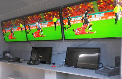 Discurs anti-VAR în Liga 1, la GSP Live: „Fotbalul românesc e în Evul Mediu și își ia o astfel de tehnologie?!”