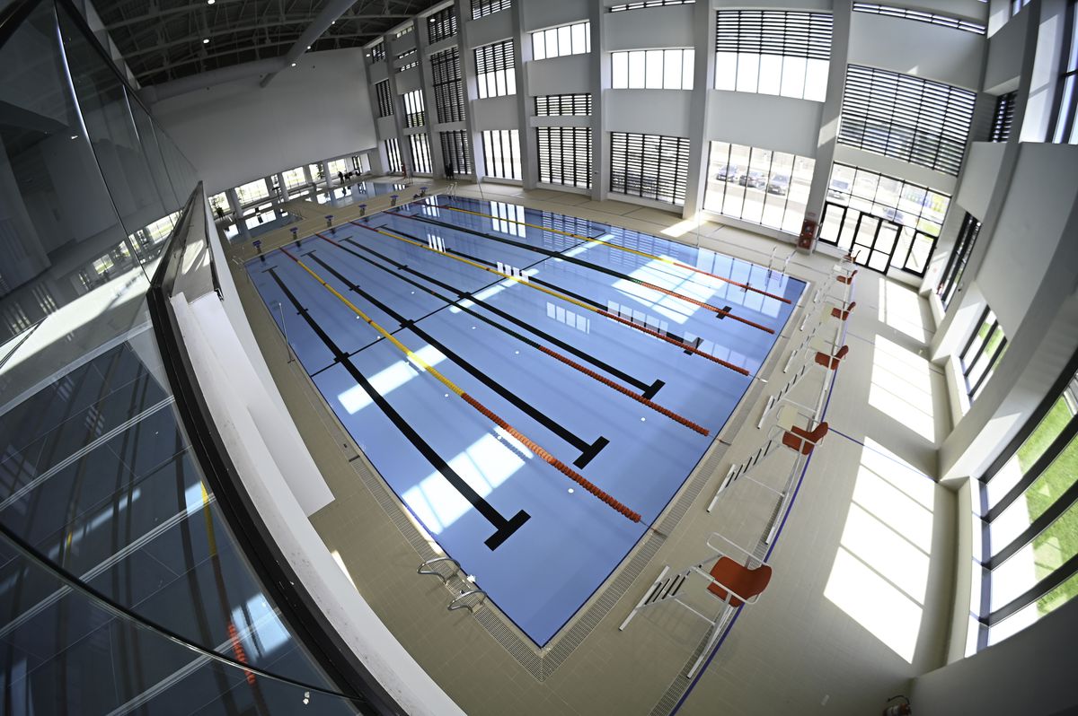 Bazinul din Complexul de natație de la Otopeni