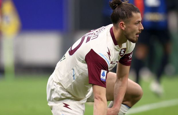 L-a convins Chiellini! Drăgușin a acceptat să meargă la Genoa după ce a primit un mesaj de la idolul său
