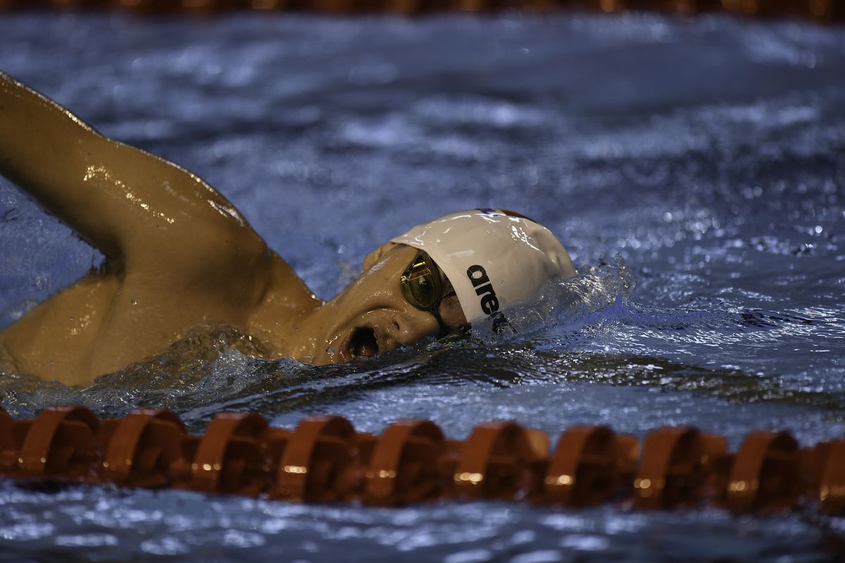 La 13 ani a bătut recordul Dianei Mocanu, acum are planuri mari la Europenele de juniori: „La 05:30 sunt la bazin, iar la 18:00 ajung acasă”