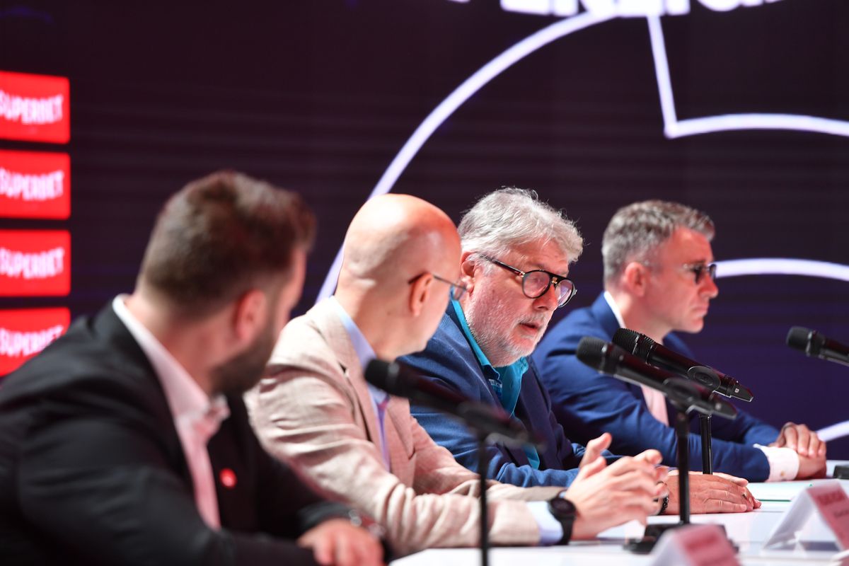 Superliga cu casa în spate » Aproape jumătate dintre echipele din Liga 1 au problemele cu stadioanele