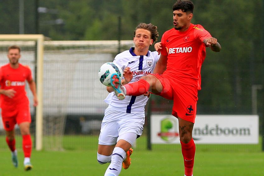 FCSB a disputat astăzi după prânz primul meci amical din cantonamentul din Olanda, împotriva lui Anderlecht, scor 2-5. Trimișii GSP au analizat prestațiile „roș-albaștrilor” din partida care s-a disputat la Venlo.