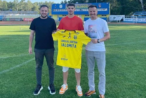 Ștefan Pacionel (24 de ani, mijlocaș ofensiv) s-a despărțit de CSA Steaua în această vară și a semnat cu Unirea Slobozia / foto: Instagram @oliviansurugiu