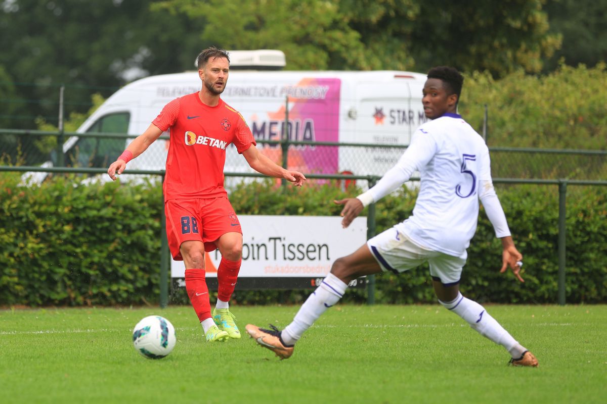 MM Stoica e surprins, după 2-5 cu Anderlecht: „Nu-l știam, dar acum e imposibil să nu-l foloseşti”