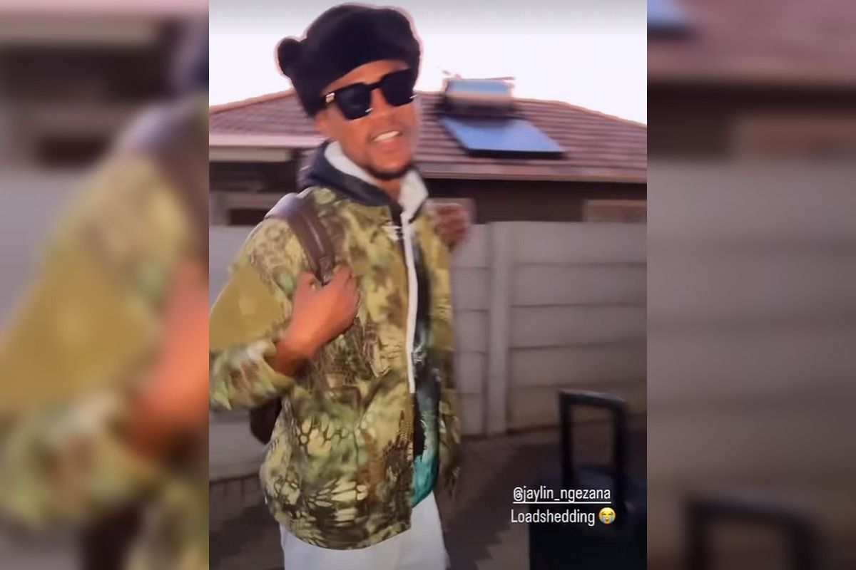 Despărțire cu lacrimi în ochi. Imagini emoționante de la plecarea de acasă a noului fotbalist de la FCSB: „Se întâmplă! Băiatul nostru ne părăsește...”