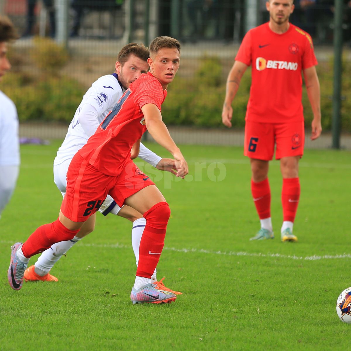 MM Stoica e surprins, după 2-5 cu Anderlecht: „Nu-l știam, dar acum e imposibil să nu-l foloseşti”