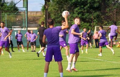 Au „fentat” reunirea? Patru jucători, dați dispăruți de candidata la promovare: „Singurii din Europa care au luat COVID”