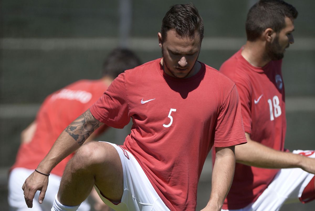 „Nu putem subestima România!” » L-am găsit pe olandezul care a jucat la Dinamo, fost coleg cu Van Dijk. Ne avertizează: „El e omul pe care trebuie să-l urmăriți”