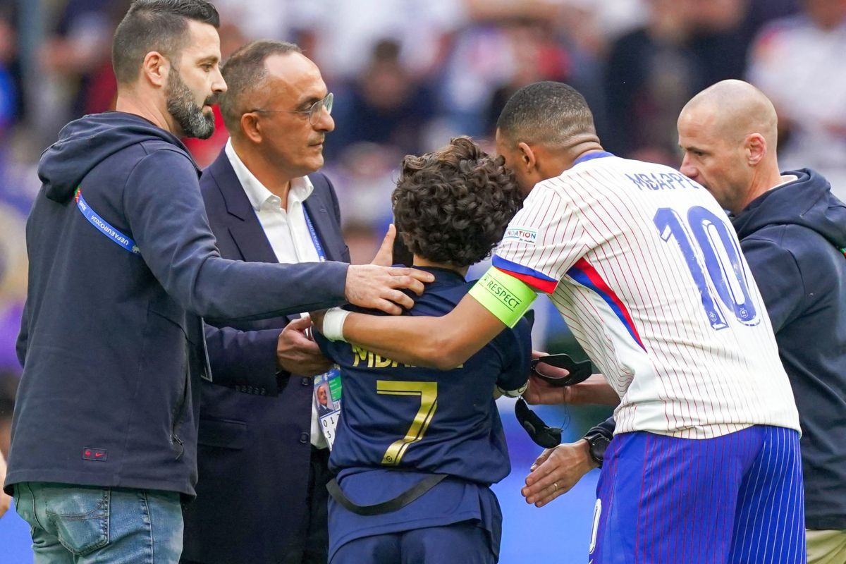 Ce jucător francez regretă Mbappe: „Cu el pe teren, mă trezeam cu mingea la picior! Acum e altă mâncare de pește”