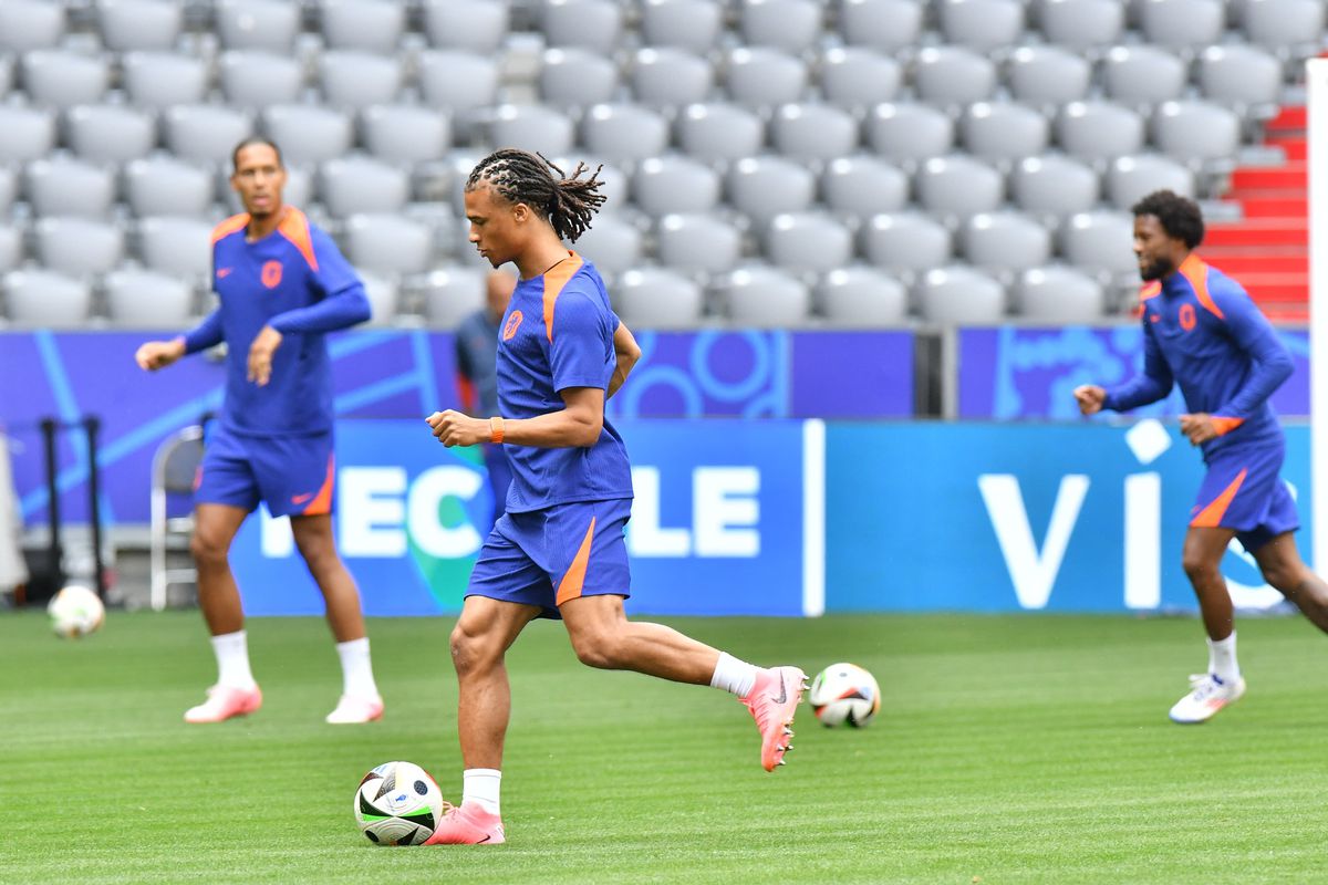 Anunț MAJOR pentru starul Olandei, în ziua meciului cu România: „Vrem să semnăm”