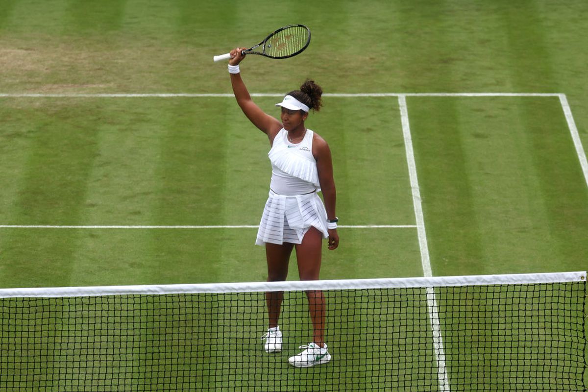 Naomi Osaka, revenire cu succes la Wimbledon! Ținuta a stârnit controverse