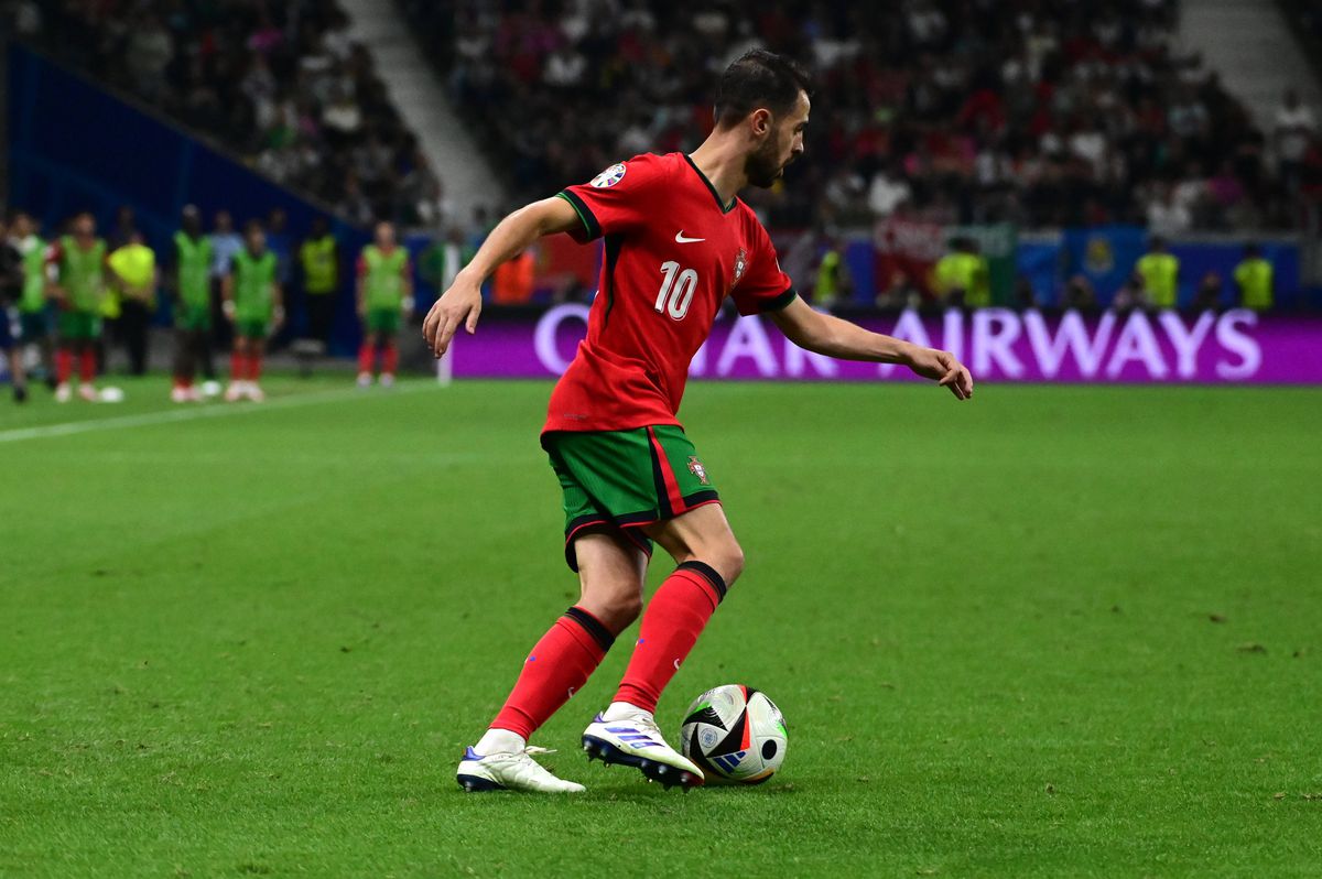 Premianții și restanțierii de la Euro » Am tras linie înaintea sferturilor: „ceasul” care a greșit doar 20 de pase + el e Superman!