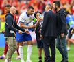 Kylian Mbappe și momentul în care se fotografiază alături de micuțul său fan / Sursă foto: Imago Images
