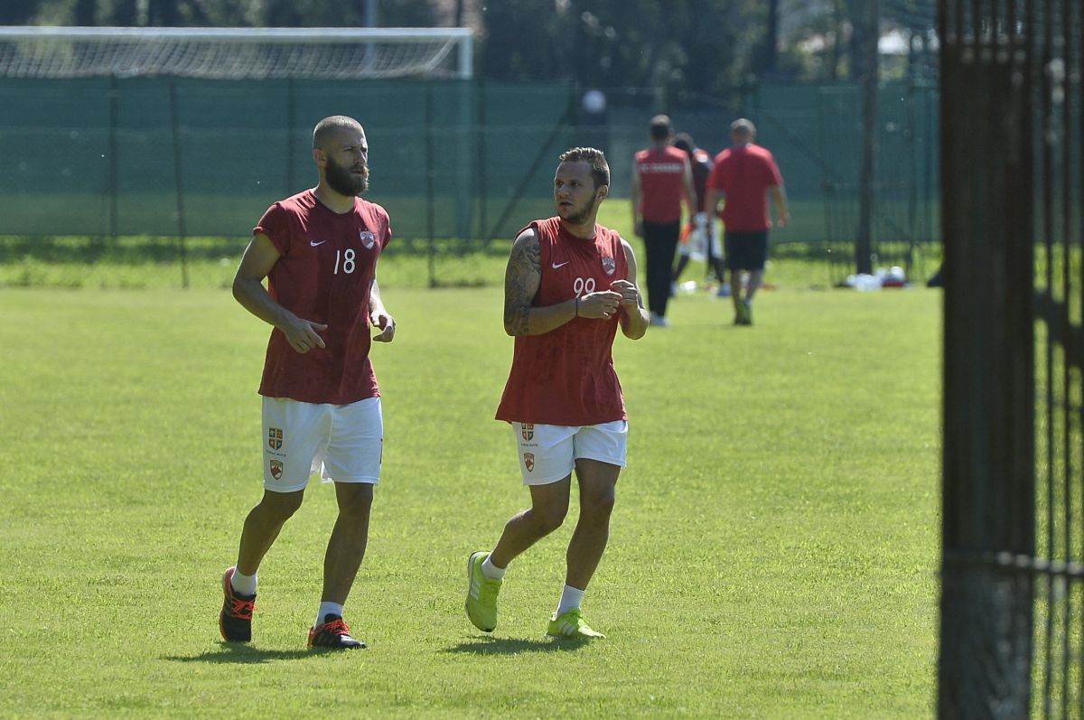 „Nu putem subestima România!” » L-am găsit pe olandezul care a jucat la Dinamo, fost coleg cu Van Dijk. Ne avertizează: „El e omul pe care trebuie să-l urmăriți”