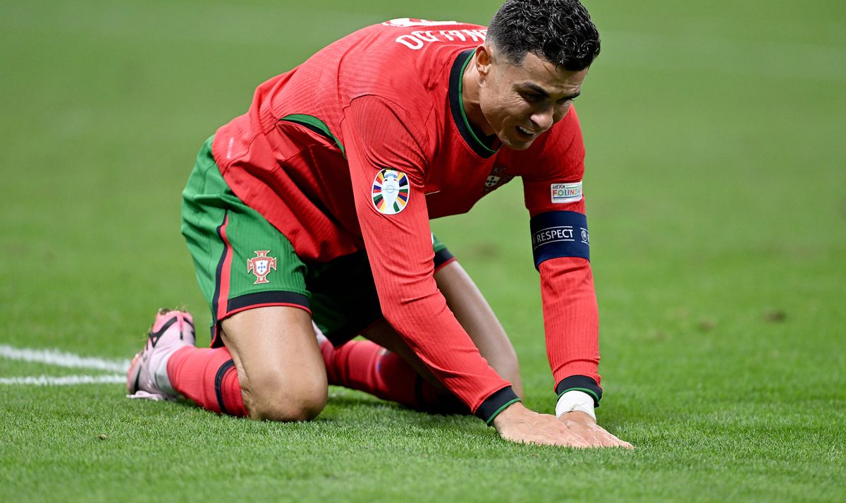 Cristiano Ronaldo, în lacrimi după penalty-ul ratat cu Slovenia » A fost cu greu consolat de coechipieri