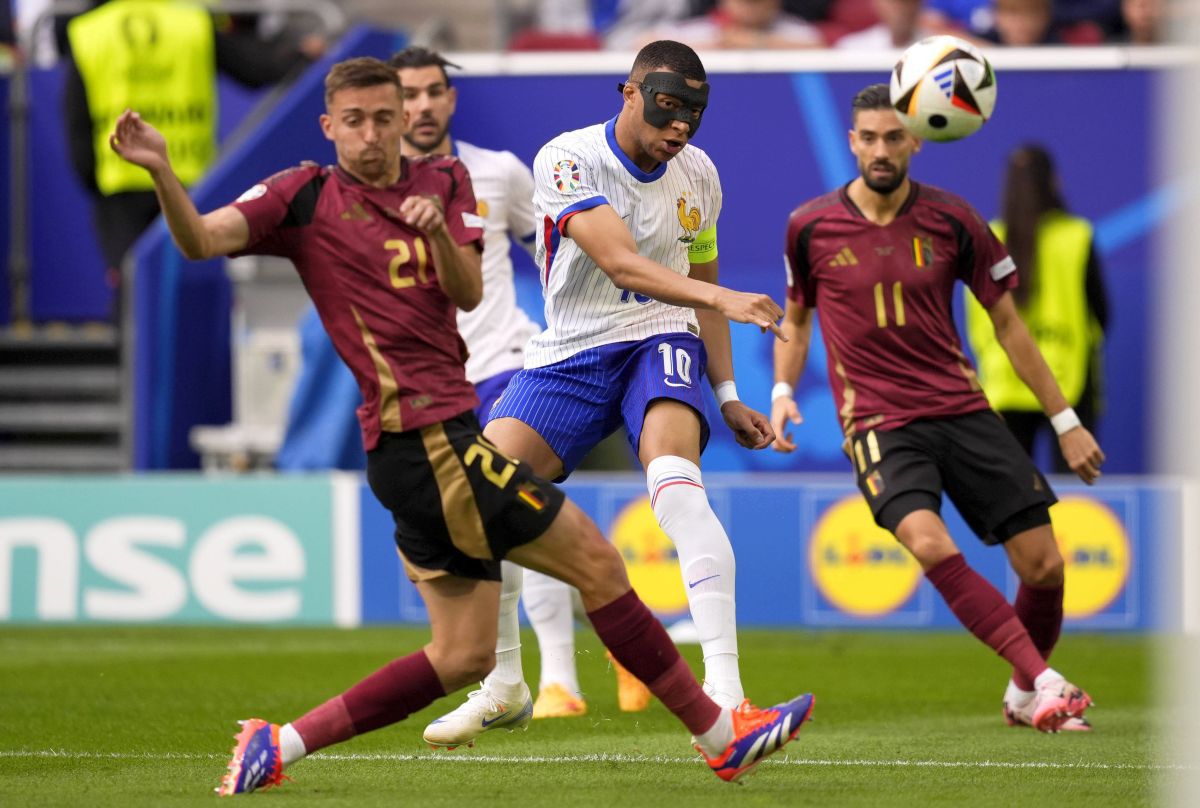 Mbappe face SCUT în fața starului criticat din toate părțile: „E nedrept, păcat că loviți în el!”