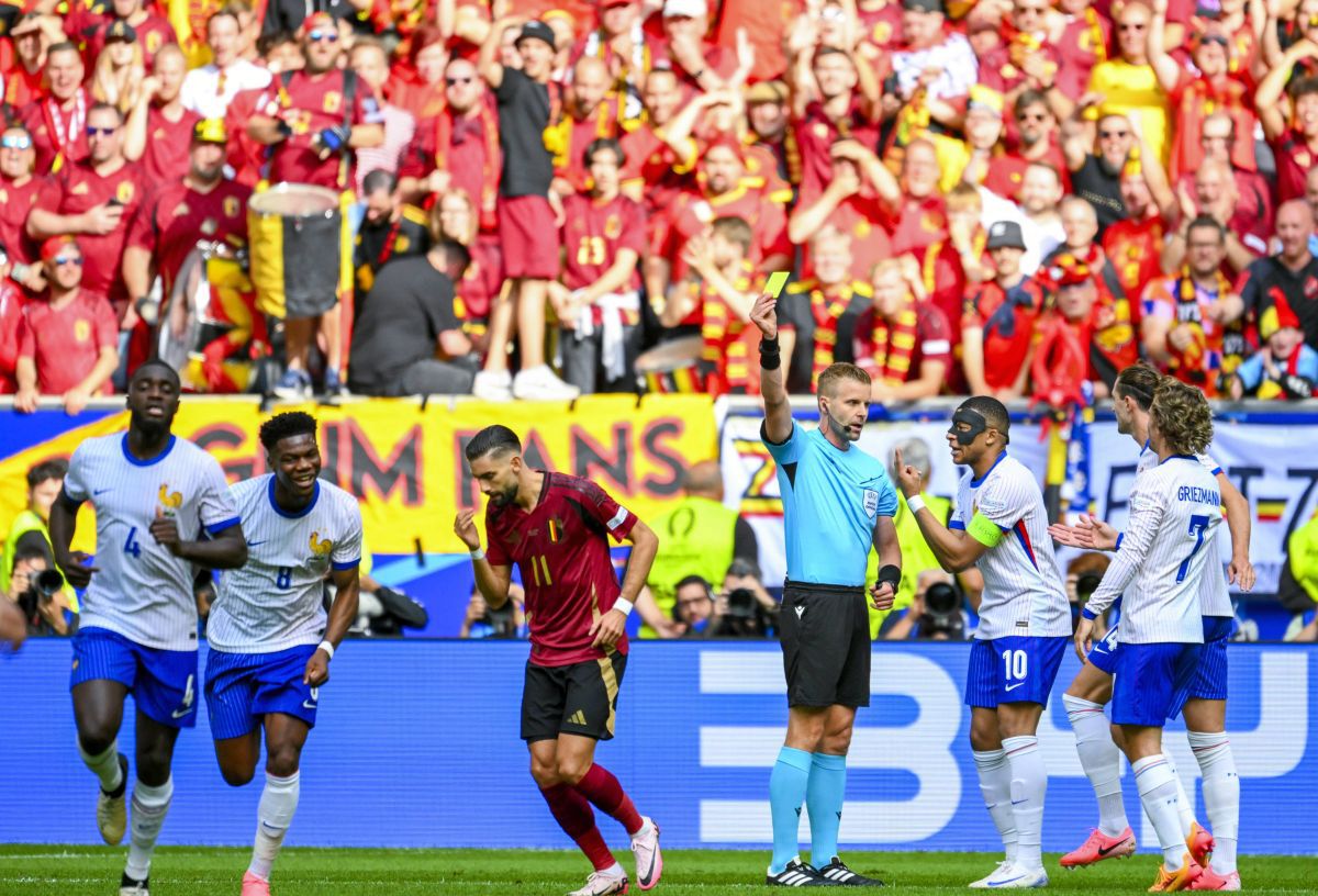 „Ținem legătura, mă ajută mereu” » Mbappe, reverență în fața lui Cristiano Ronaldo înainte de Portugalia - Franța: „Unic, dar sper să nu se bucure mâine”