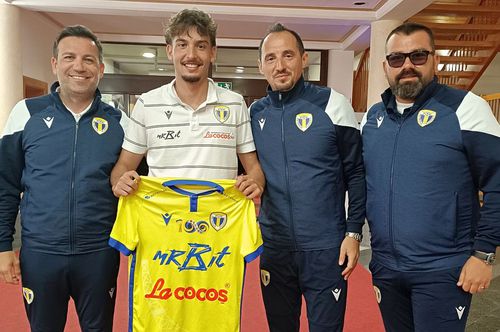 Petrolul l-a transferat pe Miguel Estefano Constantinescu, jucător crescut de Benfica