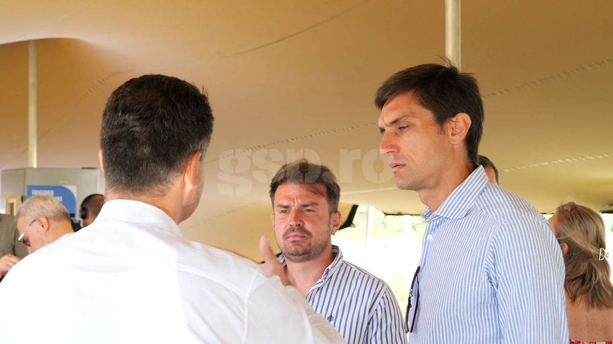 „Din 2020 sunt agricultor” » Ciprian Tătărușanu a lăsat fotbalul pentru dovlecei, zucchini și vinete bio! Fostul portar și-a prezentat afacerea: „Așa trebuie să fie leguma perfectă”