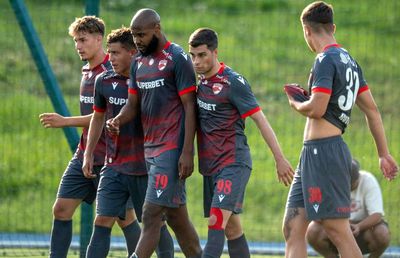 Surprize în cantonamentul lui Dinamo! Noi soluții pentru Zeljko Kopic