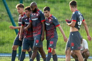 Surprize în cantonamentul lui Dinamo! Noi soluții pentru Zeljko Kopic