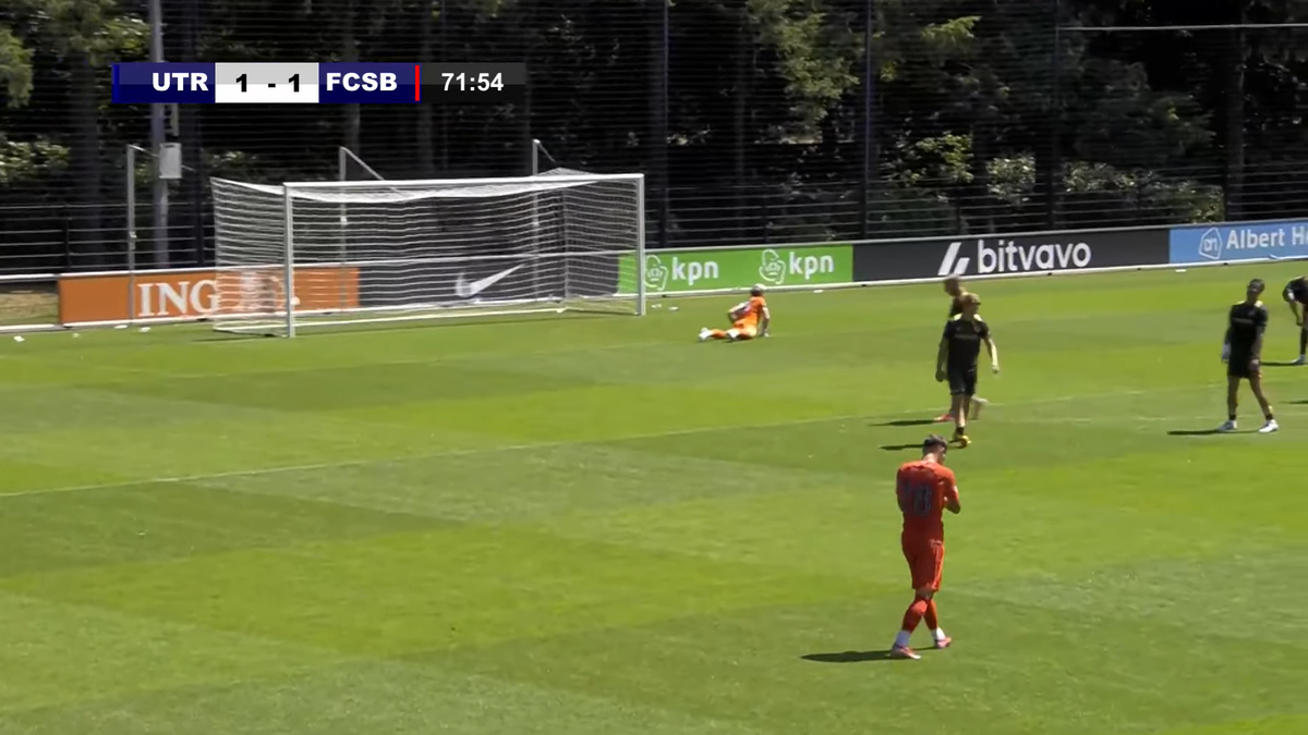 Golul marcat de Dennis Politic în FCSB - Utrecht