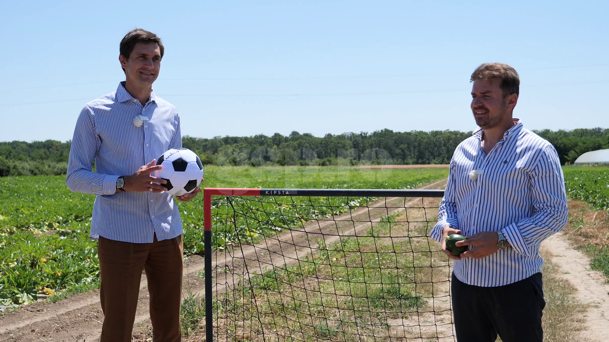„Din 2020 sunt agricultor” » Ciprian Tătărușanu a lăsat fotbalul pentru dovlecei, zucchini și vinete bio! Fostul portar și-a prezentat afacerea: „Așa trebuie să fie leguma perfectă”