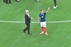 Gestul care l-ar putea costa prezența în teren la Mondial: l-a ignorat complet pe Deschamps