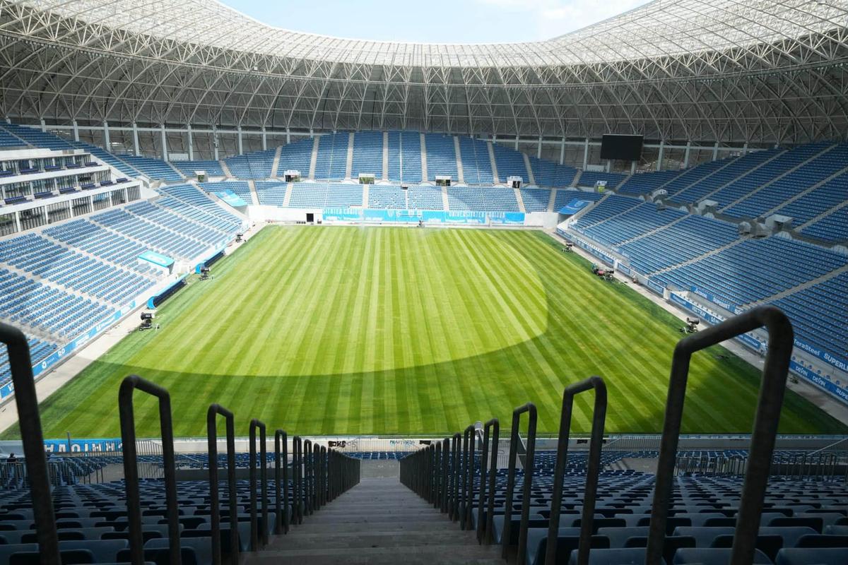 Gazon de Liga Campionilor la Craiova! Imagini cu noua suprafață de joc din Bănie