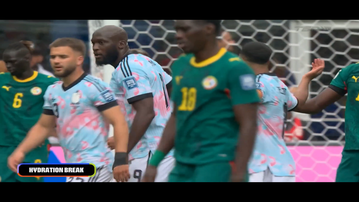 Scene incredibile în Belgia - Senegal » Coechipierii au sărit la bătaie