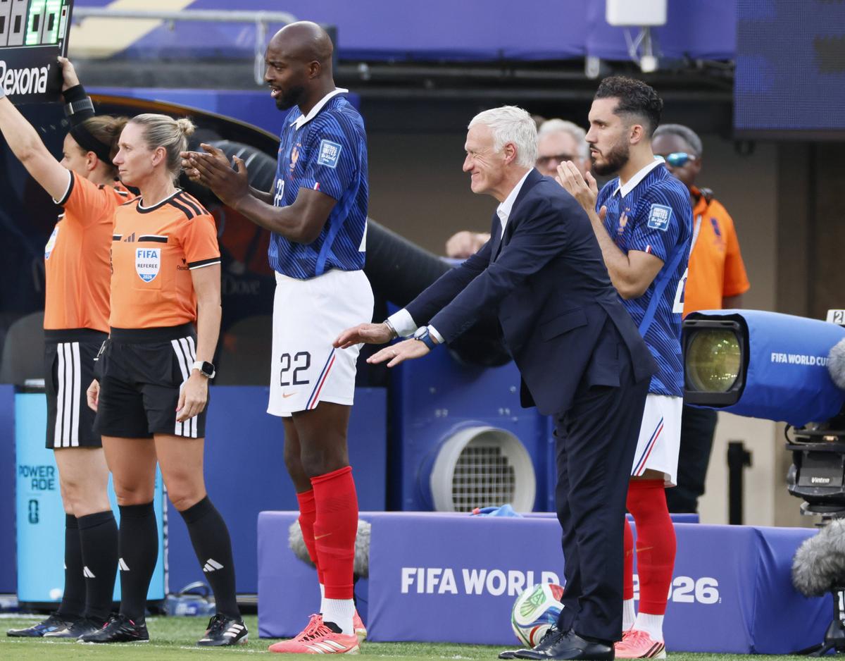 Imaginile Mondialului: gestul suprem făcut de Didier Deschamps în fața lui Mbappe, la schimbare!