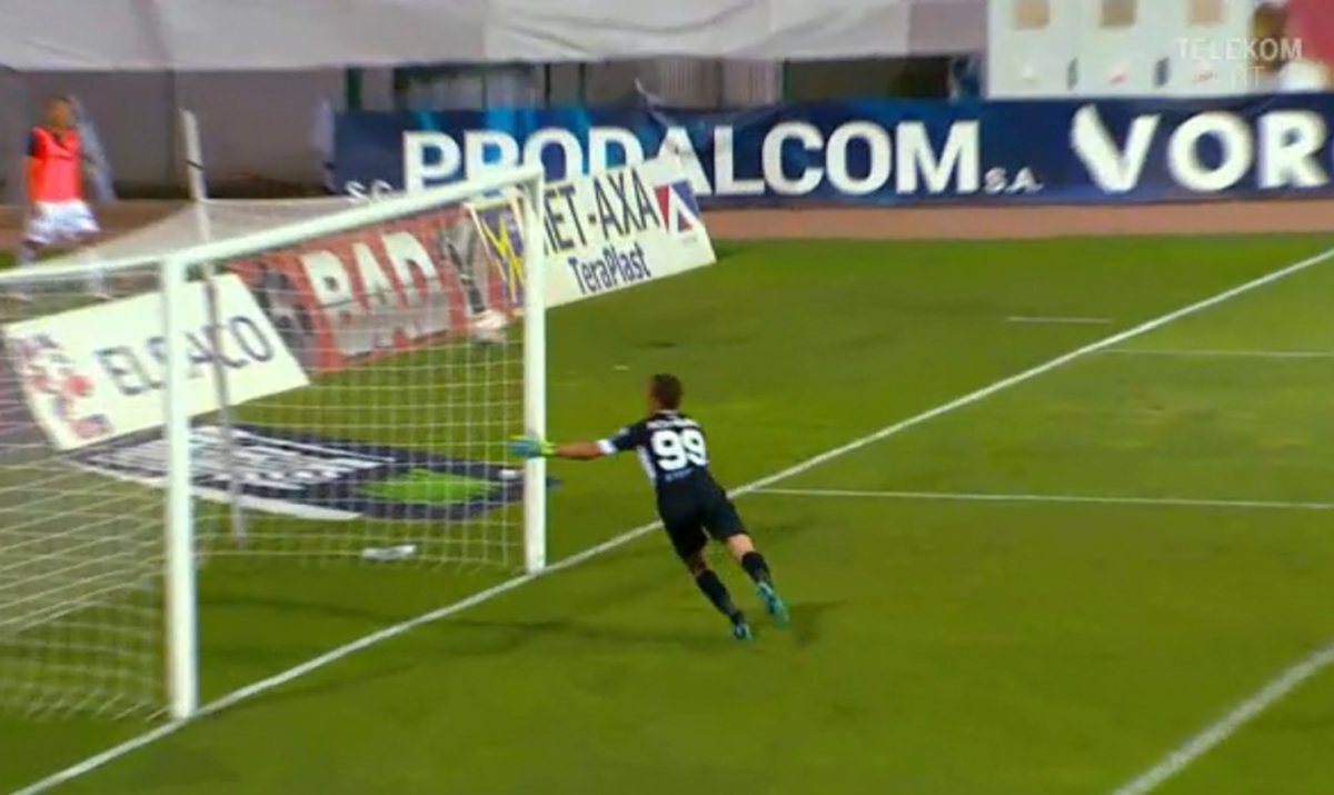 FOTO Debut HORROR pentru portarul lui Gaz Metan! Și-a îngropat echipa cu 3 erori decisive